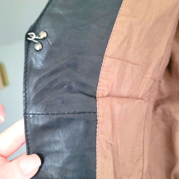 Bod & Christensen Leather Blazer with Fabric Sleeve Detail sz 2 - Picture 10 of 11